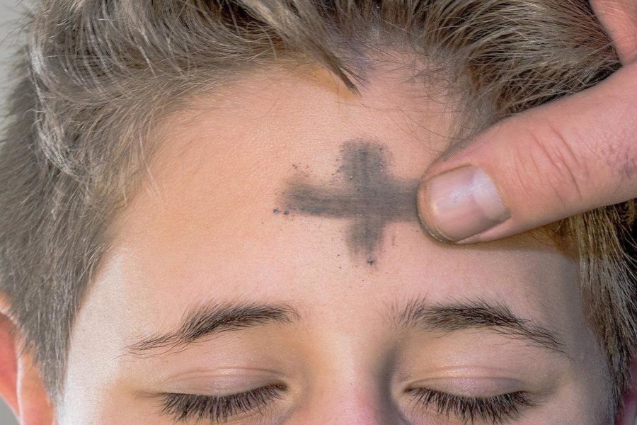 Ashes+made+form+burned+palm+leaves+are+blessed+and+placed+on+churchgoers+foreheads+in+the+shape+of+a+cross.+Some+Christians+believe+that+the+ash+symbolizes+the+dust+from+which+God+made+humans.